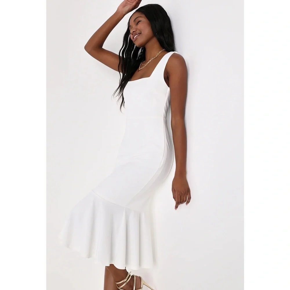 NWOT Lulu’s Moment Maker White Square Neck Trumpet Midi Dress Medium 2018896